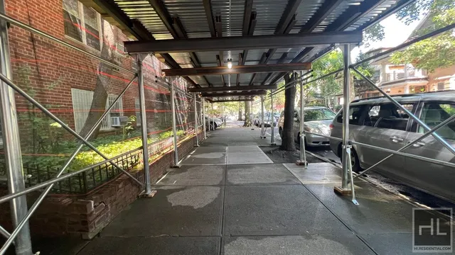 $395,000 | 390 Rugby Road, Unit L1 | Ditmas Park