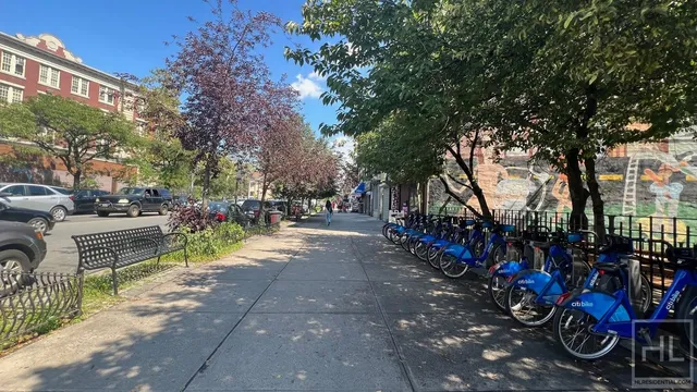 $395,000 | 390 Rugby Road, Unit L1 | Ditmas Park