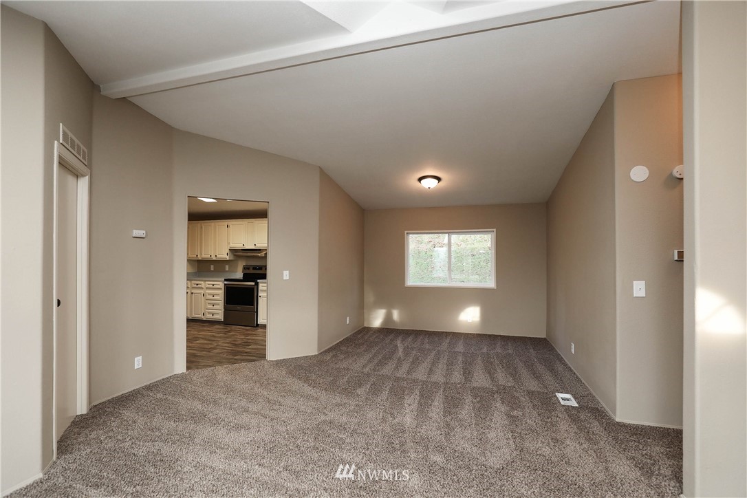 817 Mt Pleasant Road Kelso, WA 98626 - Photo 3 of 19 Gallery Image 3