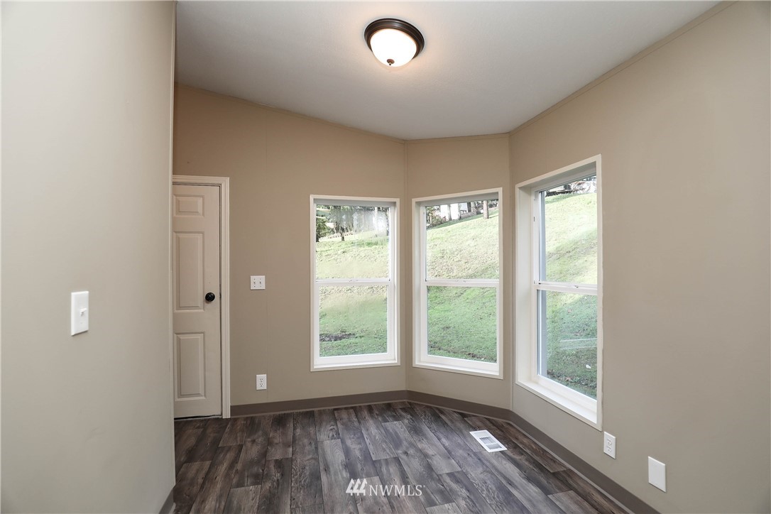 817 Mt Pleasant Road Kelso, WA 98626 - Photo 7 of 19 Gallery Image 7
