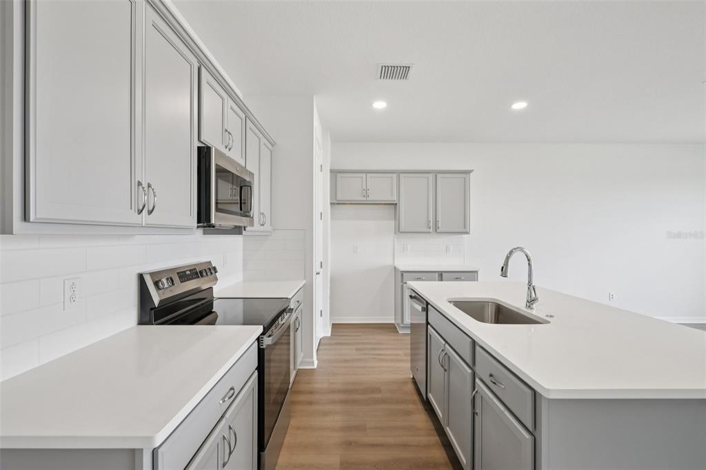 31477 Spanish Msn Road San Antonio, FL 33576 - Photo 6 of 43