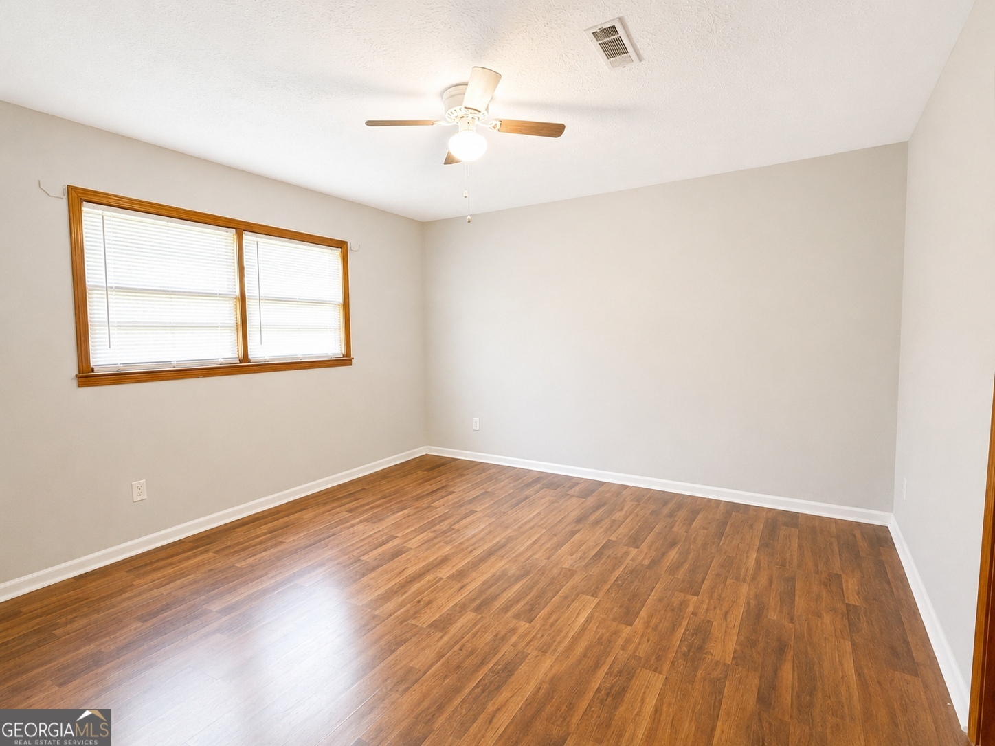 2021 Tebeau Street Waycross, GA 31501 - Photo 12 of 19