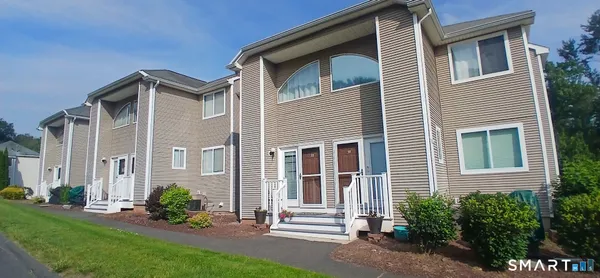 $279,900 | 80 Country Lane, Unit 33, Vernon, CT 06066