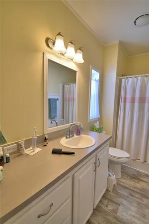 $195,000 | 4925 Cypress Gardens Road, Unit 100, Winter Haven, FL 33884
