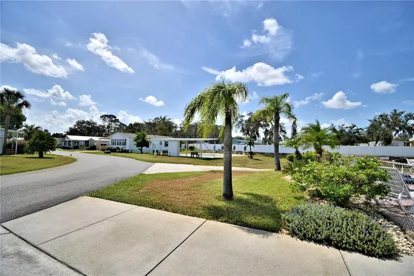 $195,000 | 4925 Cypress Gardens Road, Unit 100, Winter Haven, FL 33884