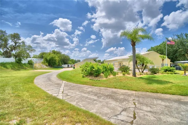 $195,000 | 4925 Cypress Gardens Road, Unit 100, Winter Haven, FL 33884