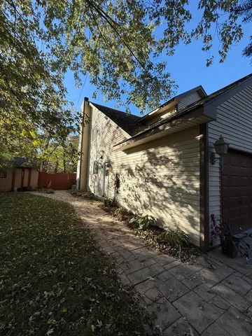 $375,000 | 9119 Garfield Drive, Whitmore Lake, MI 48189