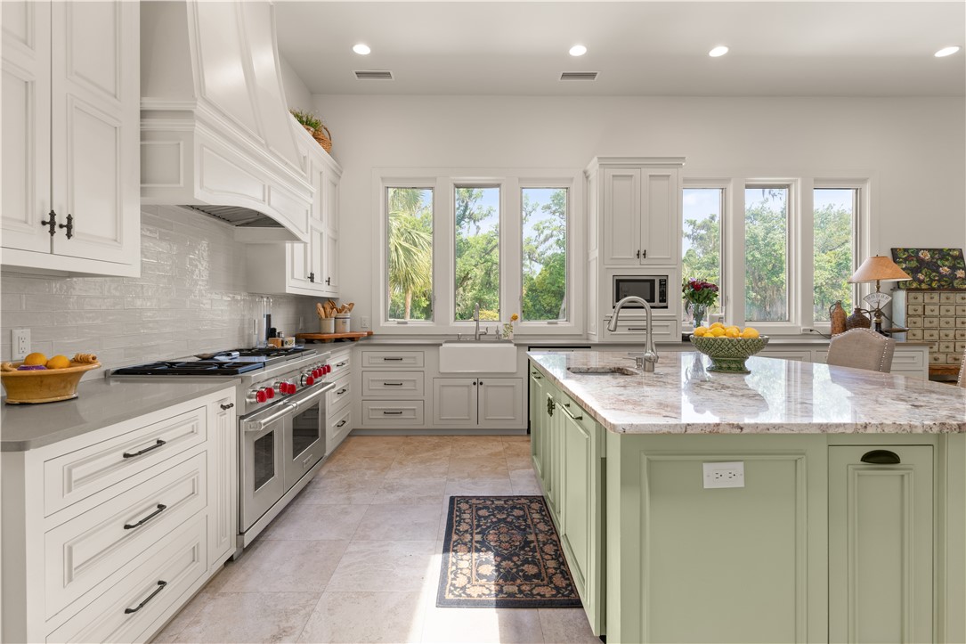 139 Point Lane St. Simons Island, GA 31522 - Photo 20 of 55