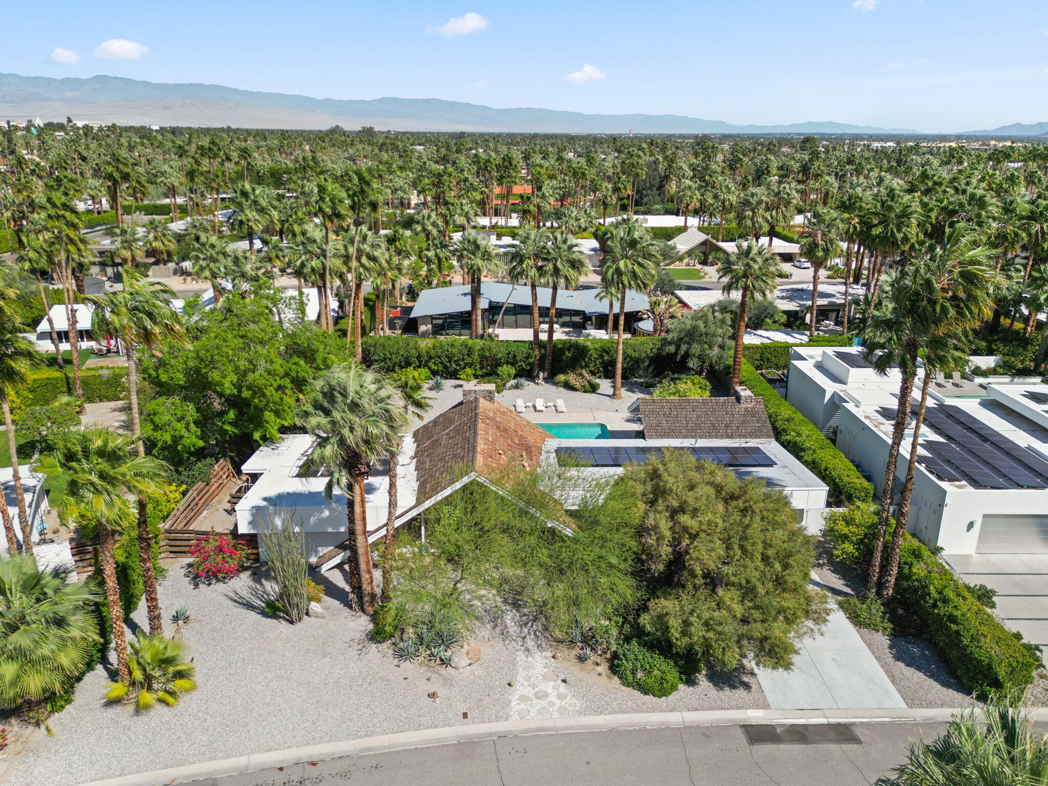 722 North High Road Palm Springs, CA 92262 - Photo 23 of 32 28-web-or-mls-dji_fly_20240329_144528_23