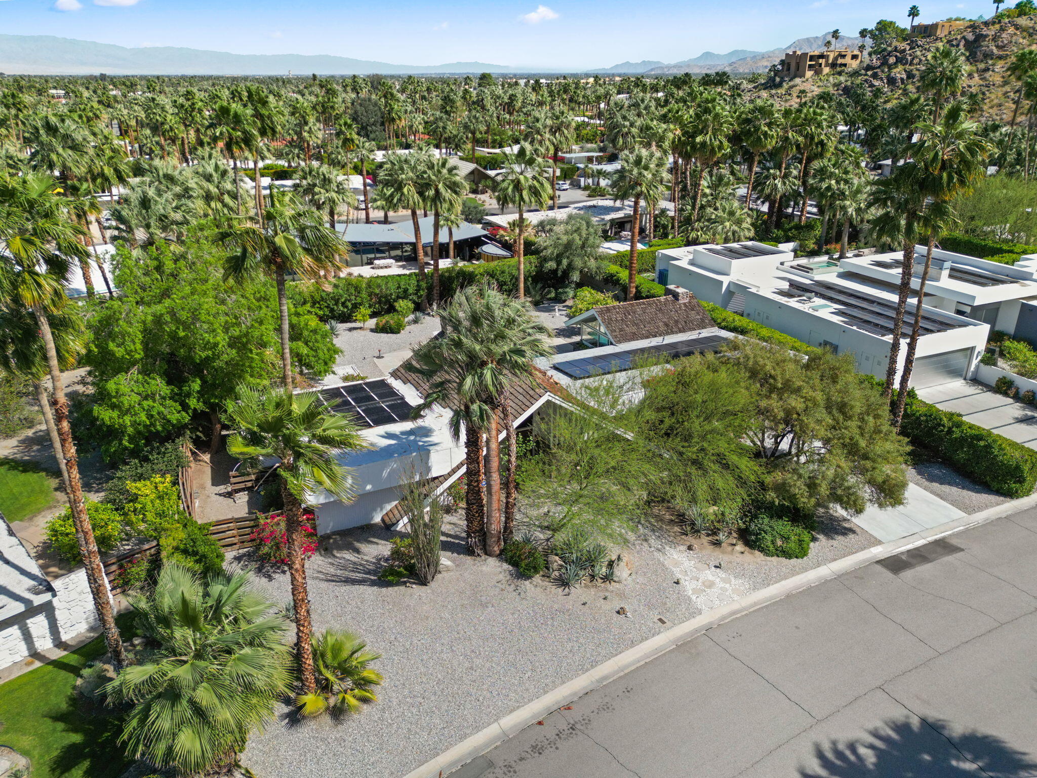722 North High Road Palm Springs, CA 92262 - Photo 25 of 32 30-web-or-mls-dji_fly_20240329_144714_23