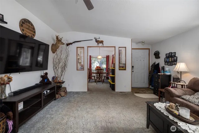 $115,000 | 8878 Peavey Road, Unit 33, Sedro-Woolley, WA 98284