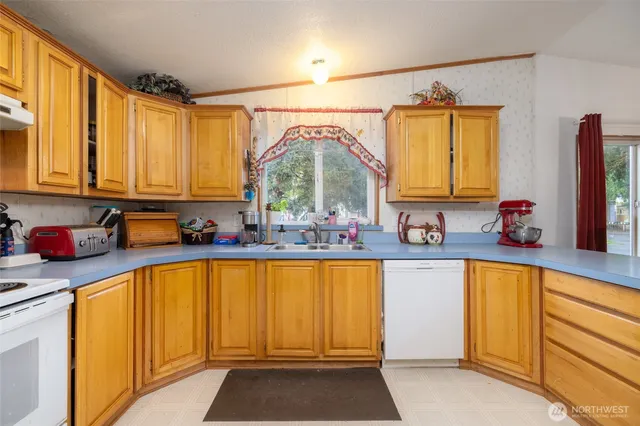 $115,000 | 8878 Peavey Road, Unit 33, Sedro-Woolley, WA 98284