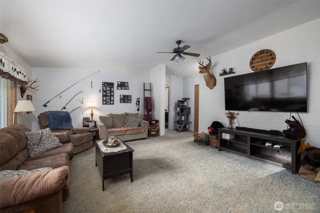 $115,000 | 8878 Peavey Road, Unit 33, Sedro-Woolley, WA 98284