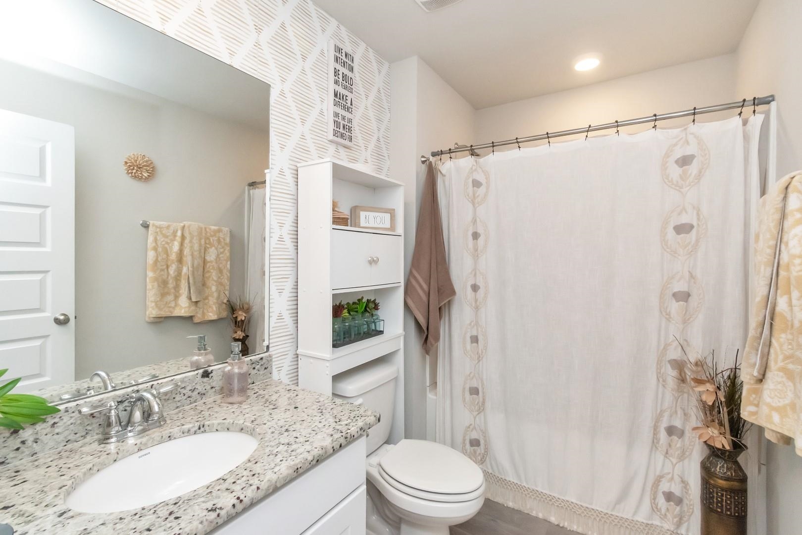 24010 Citation Loop Daphne, AL 36526 - Photo 19 of 38 Bathroom