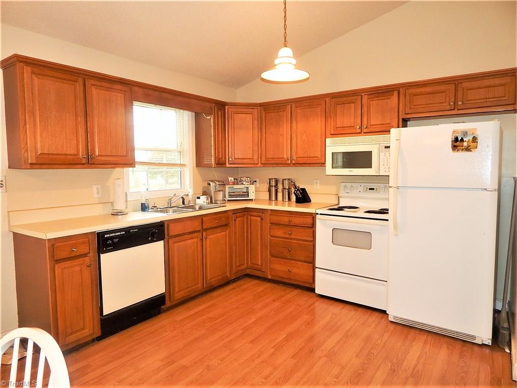 196 Lawrence Road Stokesdale, NC 27357 - Photo 5 of 24 Kitchen