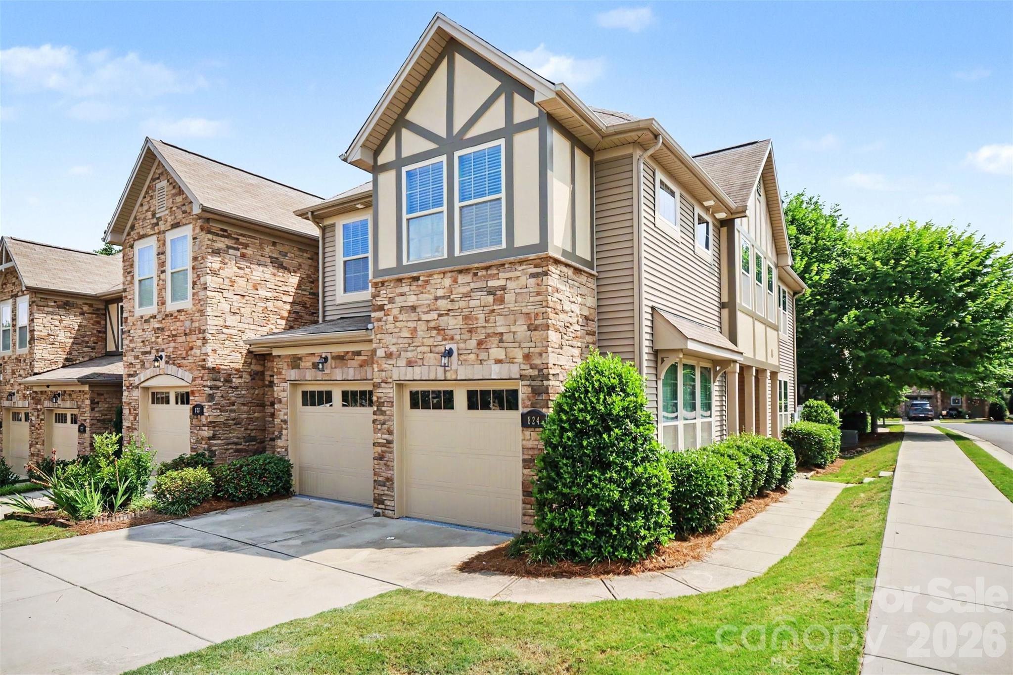 824 Ayrshire Avenue Fort Mill, SC 29708 - Photo 2 of 46