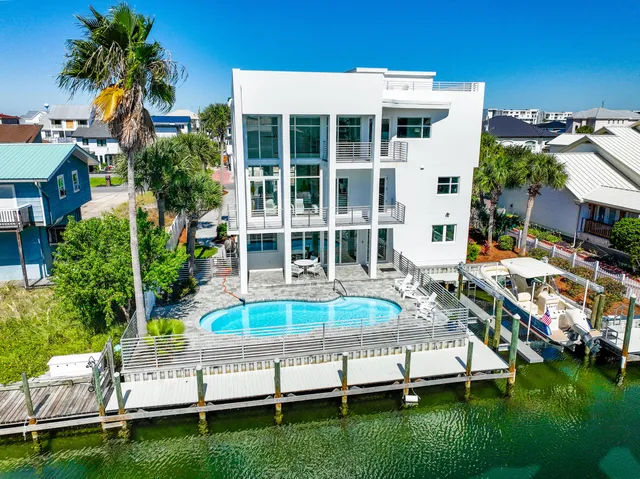 $4,500,000 | 612 Magnolia Drive, Destin, FL 32541