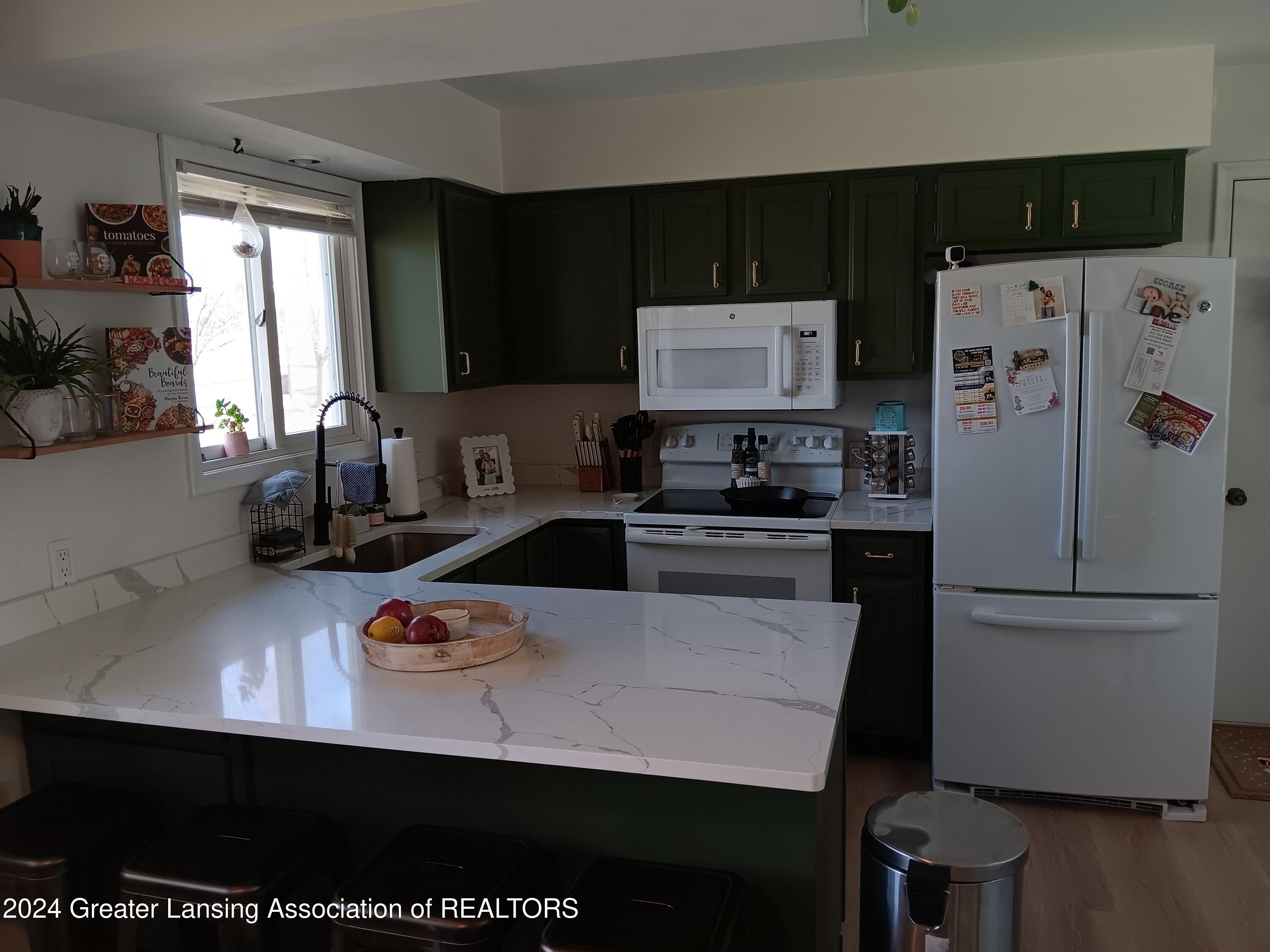 100 Haslett Road Haslett, MI 48840 - Photo 3 of 20 20241126_103702