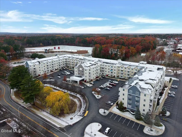 $335,000 | 8 Wall Street, Unit 106, Clifton Park, NY 12065