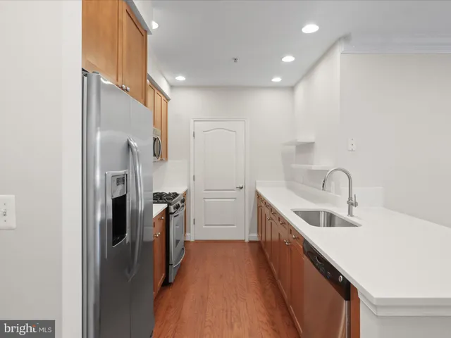 $3,700 | 1115 Cameron Street, Unit 114, Alexandria, VA 22314