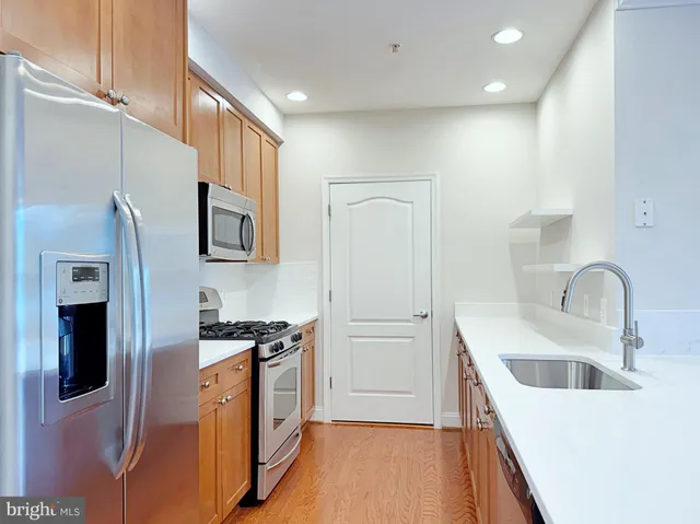 $3,700 | 1115 Cameron Street, Unit 114, Alexandria, VA 22314