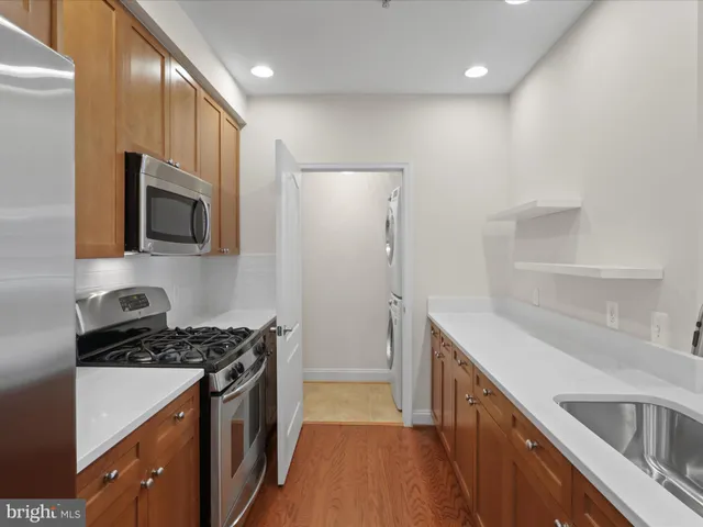 $3,700 | 1115 Cameron Street, Unit 114, Alexandria, VA 22314