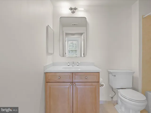 $3,700 | 1115 Cameron Street, Unit 114, Alexandria, VA 22314