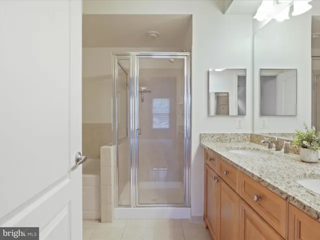 $3,700 | 1115 Cameron Street, Unit 114, Alexandria, VA 22314