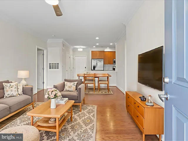 $3,700 | 1115 Cameron Street, Unit 114, Alexandria, VA 22314