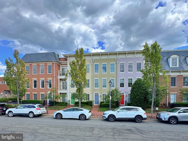 $3,700 | 1115 Cameron Street, Unit 114, Alexandria, VA 22314