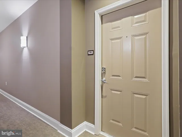 $3,700 | 1115 Cameron Street, Unit 114, Alexandria, VA 22314