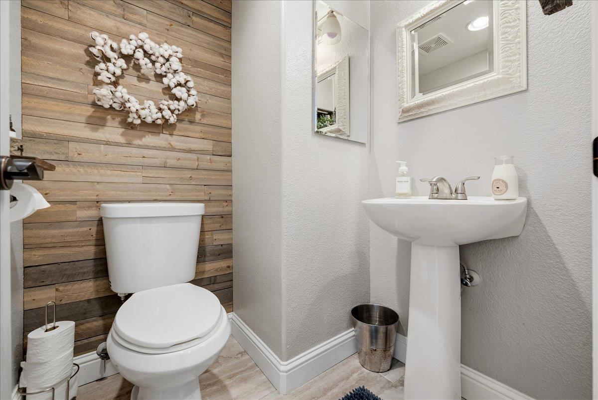 4217 Crazy Horse Road Cameron Park, CA 95682 - Photo 16 of 31