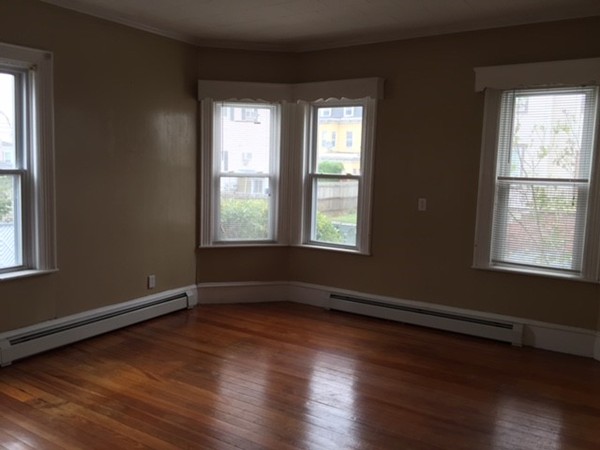 449 Coggeshall Street Fall River, MA 02721 - Photo 4 of 13 Gallery Image 4