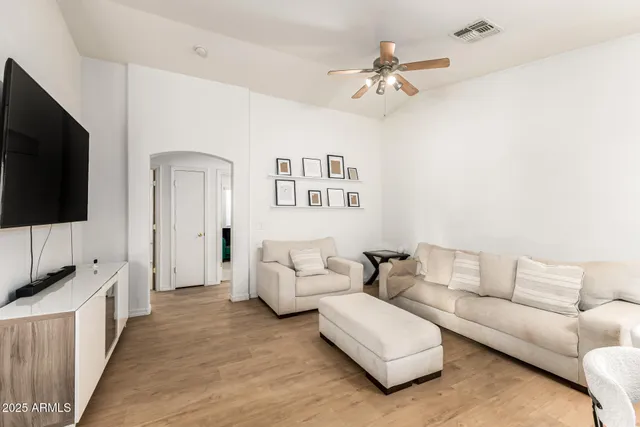 $275,000 | 45242 Sage Brush Drive, Maricopa, AZ 85139