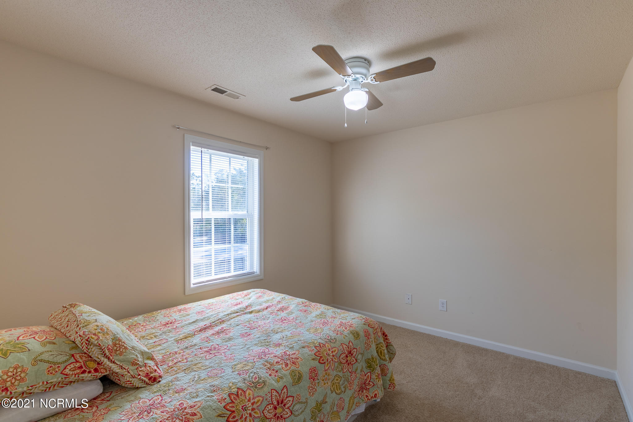 101 Spain Drive Hubert, NC 28539 - Photo 23 of 29 3.3