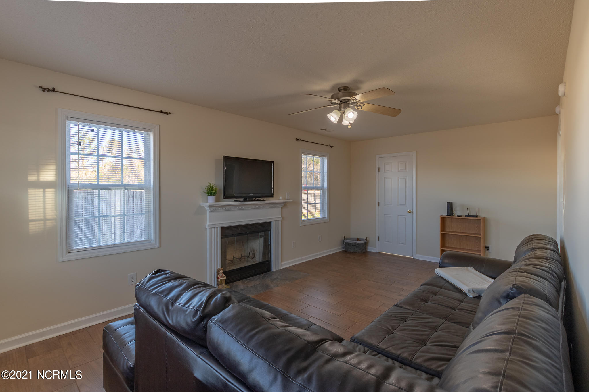 101 Spain Drive Hubert, NC 28539 - Photo 4 of 29 1.4.1