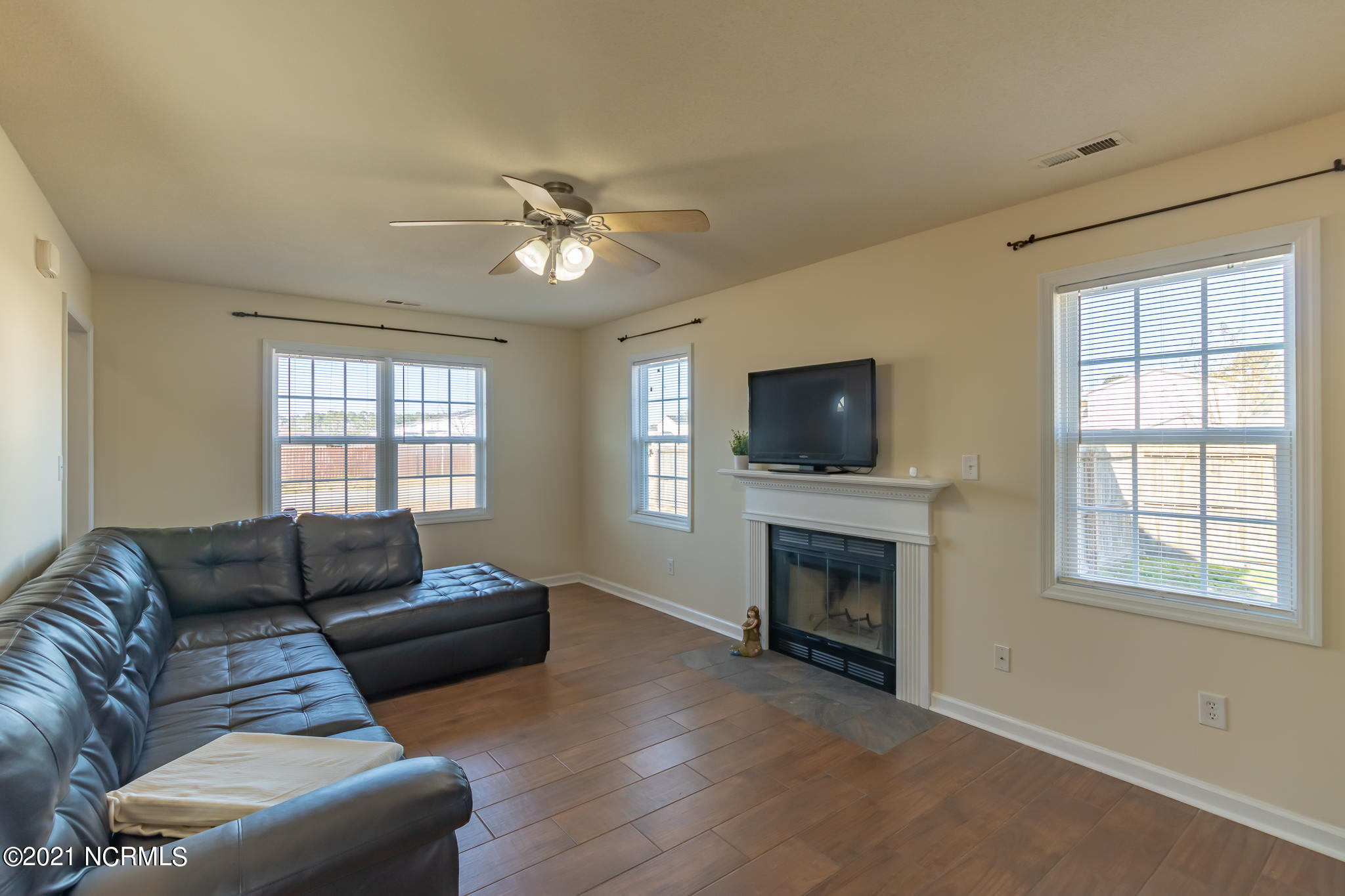 101 Spain Drive Hubert, NC 28539 - Photo 5 of 29 1.4