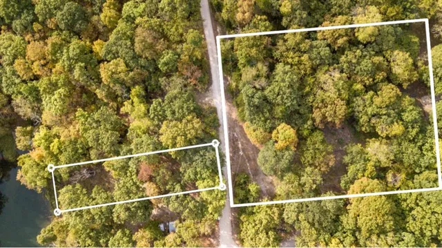 $60,000 | 133-134 Greentree-Ridge, Mound City, KS 66056