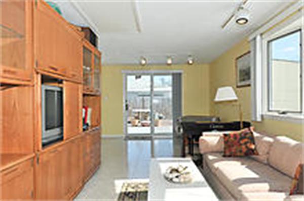 6 Fairfield Road Framingham, MA 01701 - Photo 10 of 20 Gallery Image 10