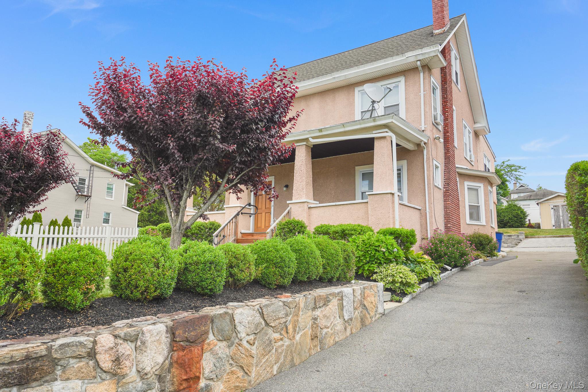 609 Washington Street Peekskill, NY 10566 - Photo 4 of 37