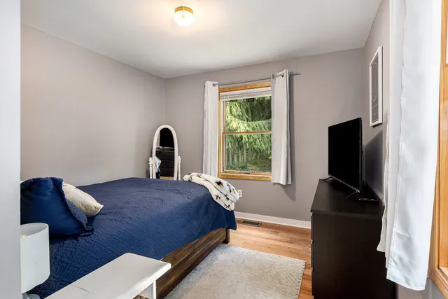 $659,900 | 2525 Biggs Avenue Northeast, Lowell, MI 49331