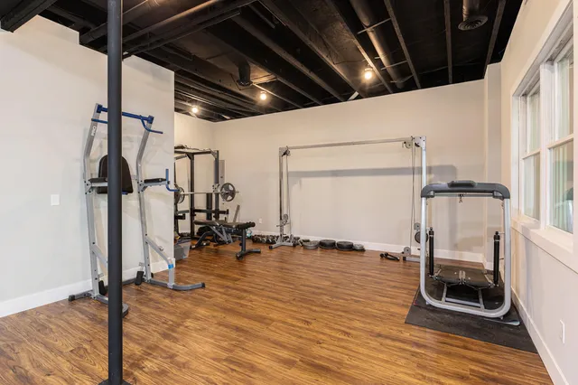 $659,900 | 2525 Biggs Avenue Northeast, Lowell, MI 49331