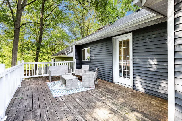 $659,900 | 2525 Biggs Avenue Northeast, Lowell, MI 49331