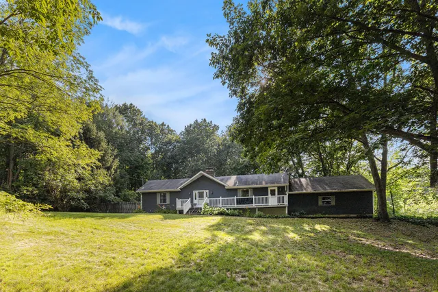 $659,900 | 2525 Biggs Avenue Northeast, Lowell, MI 49331