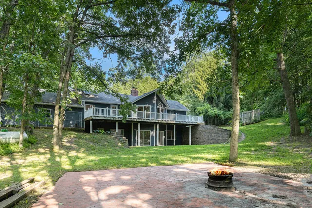 $659,900 | 2525 Biggs Avenue Northeast, Lowell, MI 49331