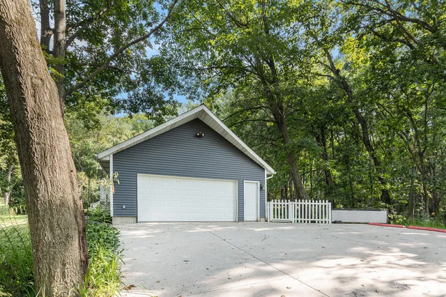 $659,900 | 2525 Biggs Avenue Northeast, Lowell, MI 49331