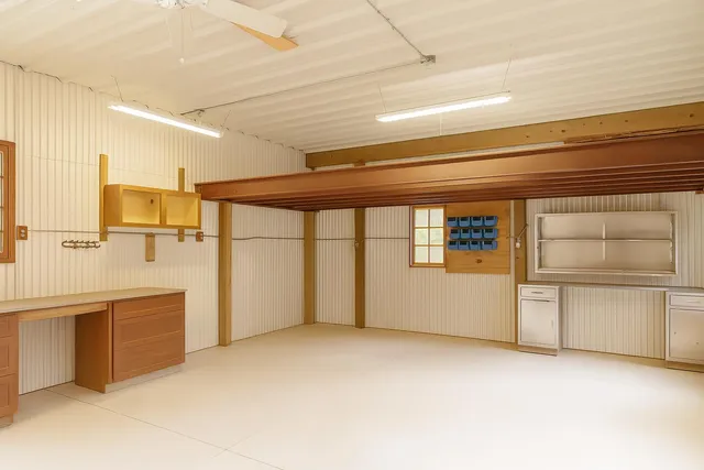 $659,900 | 2525 Biggs Avenue Northeast, Lowell, MI 49331