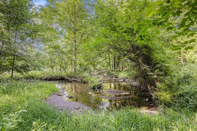 $659,900 | 2525 Biggs Avenue Northeast, Lowell, MI 49331