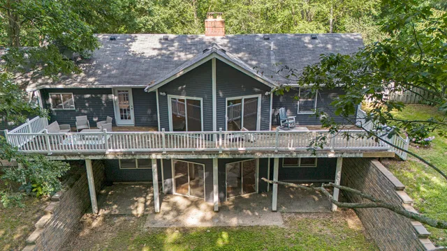 $659,900 | 2525 Biggs Avenue Northeast, Lowell, MI 49331