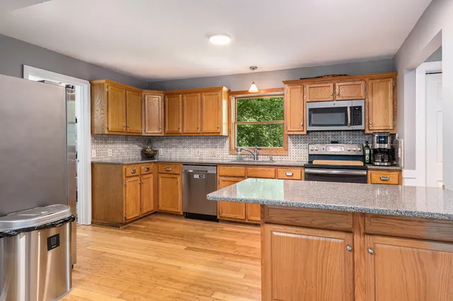 $659,900 | 2525 Biggs Avenue Northeast, Lowell, MI 49331